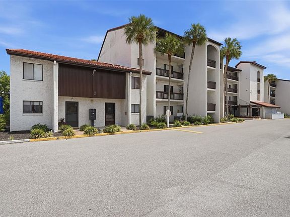 2nd image of 1624 Stickney Point Rd APT 208