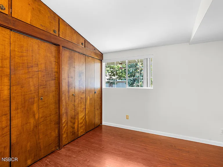 400 E Cherry Ave — Photo 12