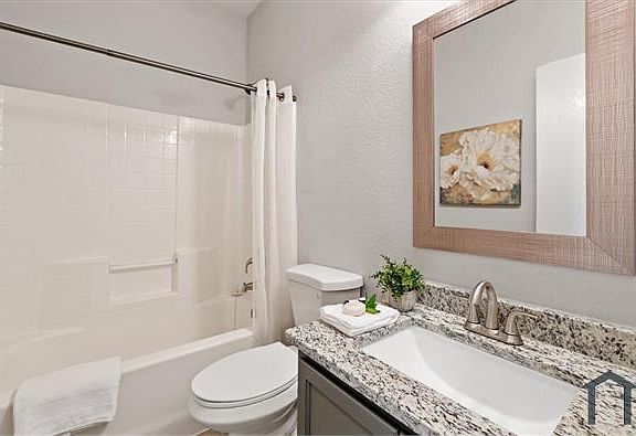 4th image of 6220 Trinity Creek Dr