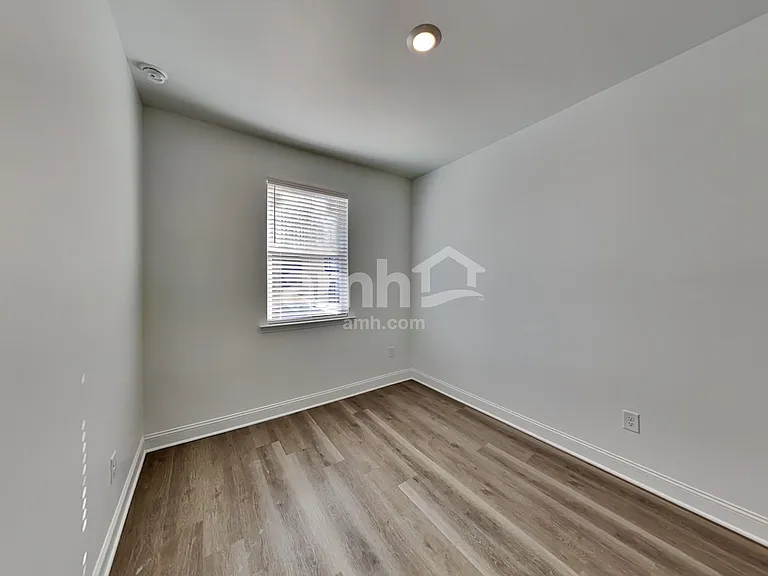1448 Aquamarine Dr — Photo 12