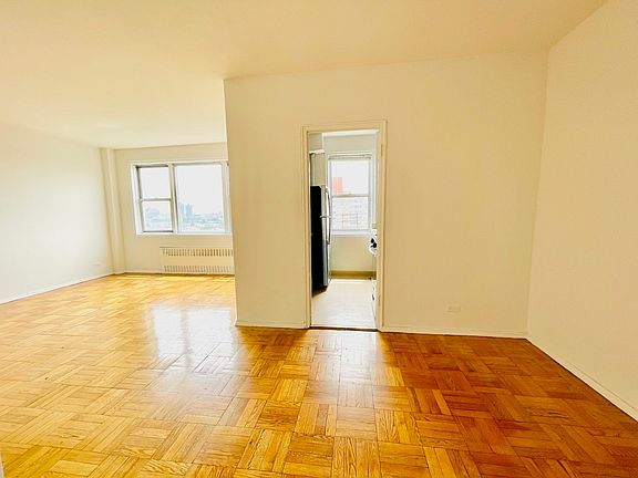 2nd image of 3611 Henry Hudson Pkwy W #11H