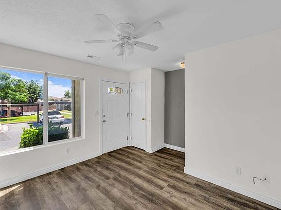2nd image of 444 Sunland Dr E #37