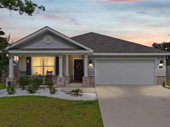 9052 Home Ave, Irvington, AL 36544
