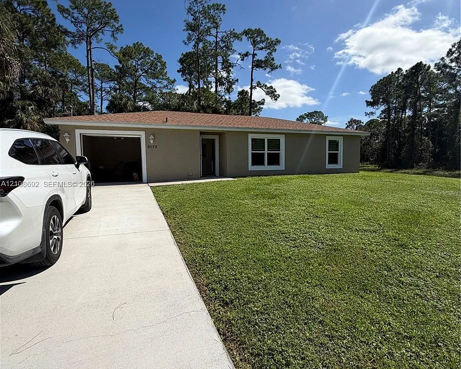 8079 Sherwood Cir