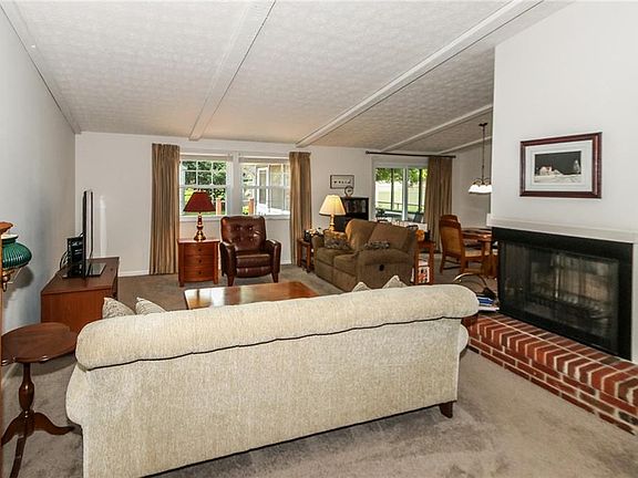 4th image of 8922 Royal Meadow Dr