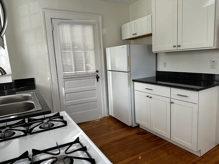 518 Oakwood Ave #A — Photo 8
