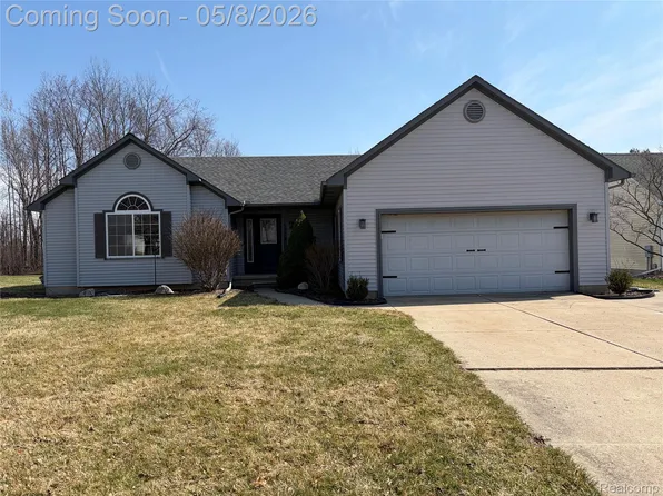 11687 Shell Bark Ln, Grand Blanc, MI 48439