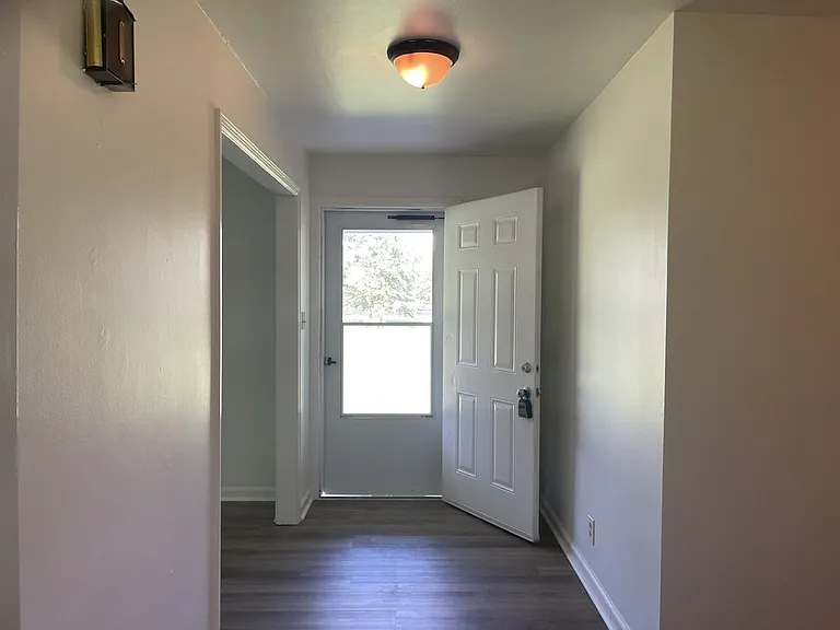 168 Westwood Ct — Photo 7