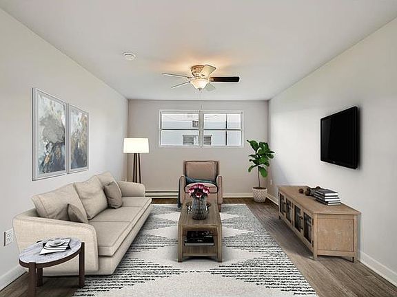 5th image of 3474 E Main St #3566-C4