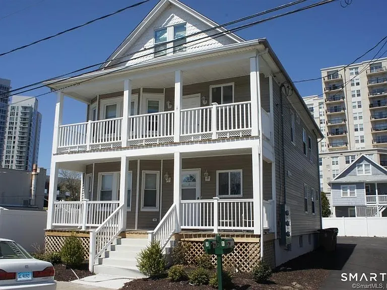 16 Manor St #B — Photo 1