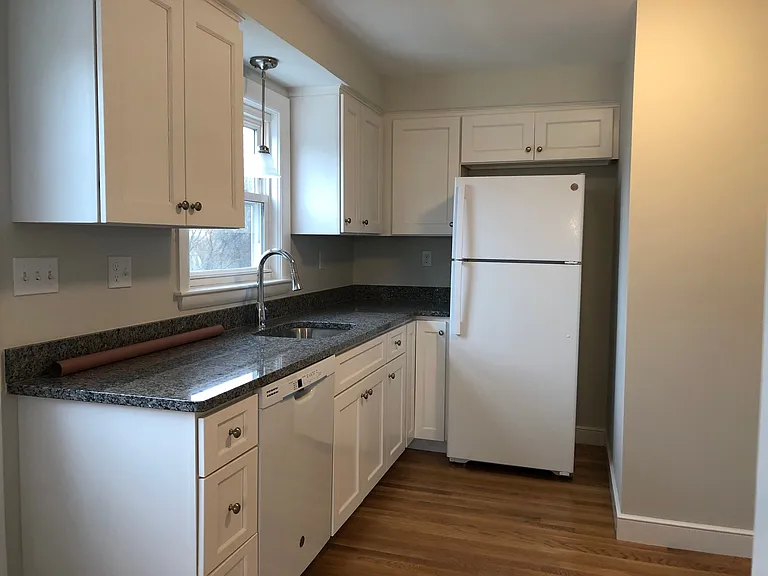 286 Lagrange St — Photo 5
