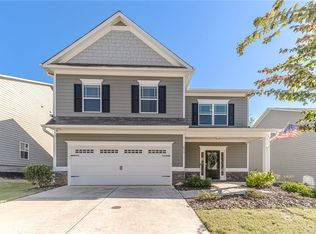 635 Country Ridge Dr, Hoschton, GA 30548