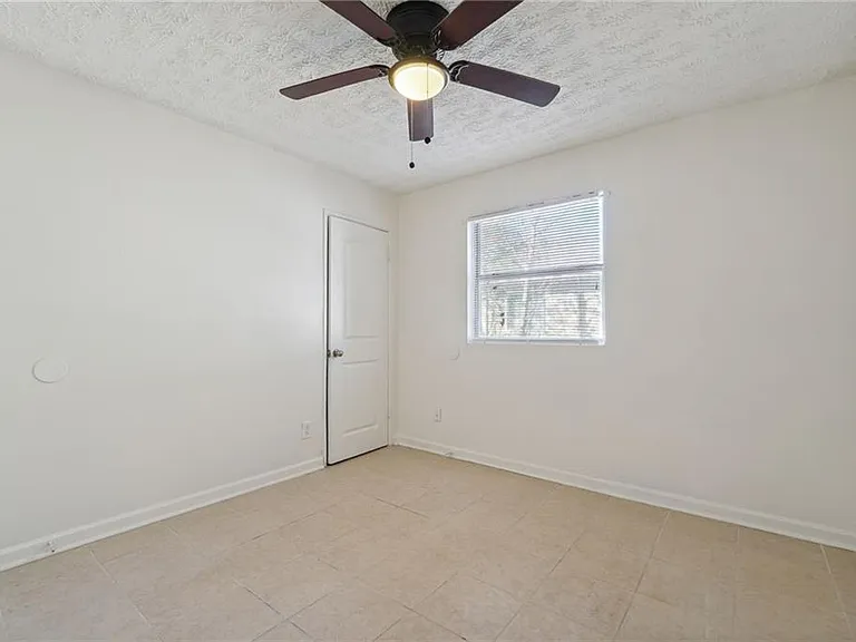 324 Brooks Ave #B — Photo 19