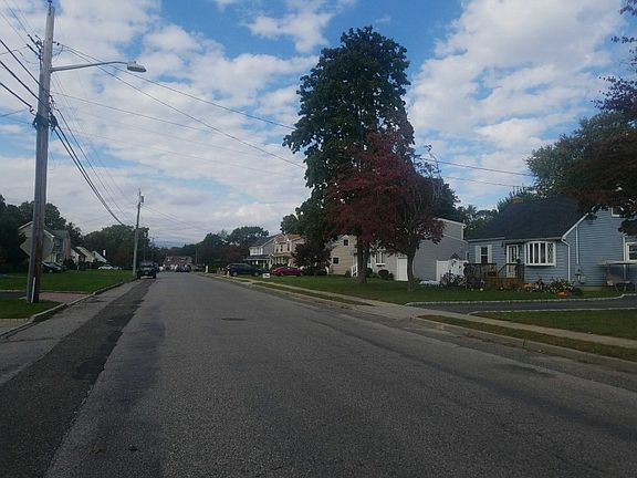 4th image of 328 Arcadia Dr