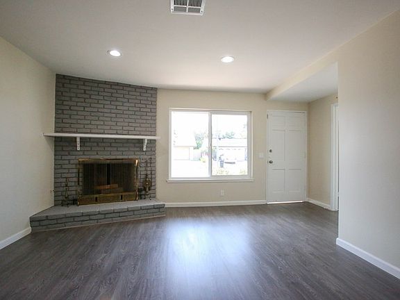 3rd image of 3098 Yukon Ave