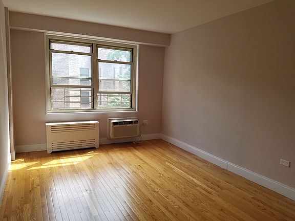 3rd image of 70 W 93rd St APT 10E