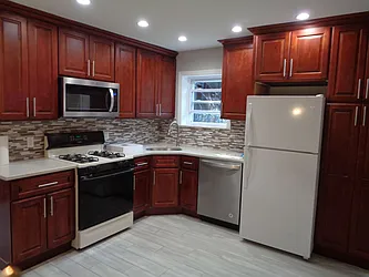 Rented by Zikos Realty Services