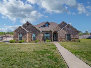 195 Highland Blvd, Hallsville, TX 75650