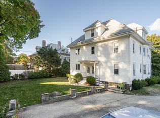 44 Gray St FLOOR 2, Arlington, MA 02476