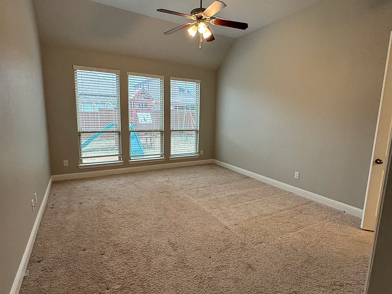 6705 Bermuda Ave — Photo 9