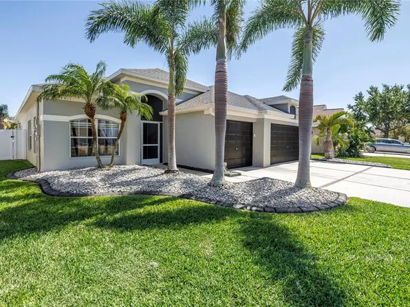 511 York Dale Dr, Ruskin, FL 33570