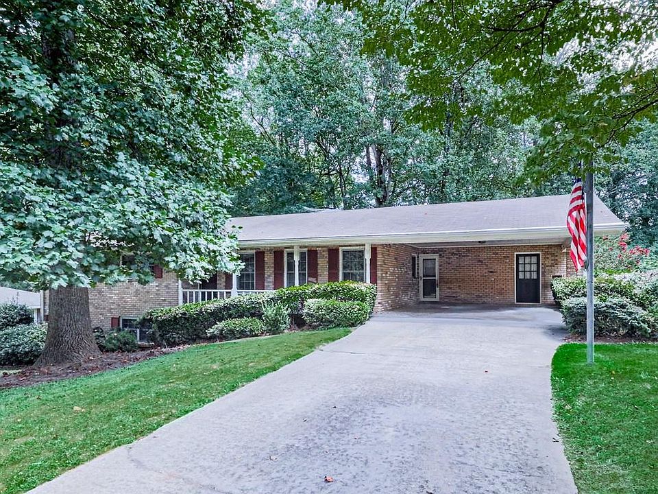 1st image of 4041 Honeysuckle Dr