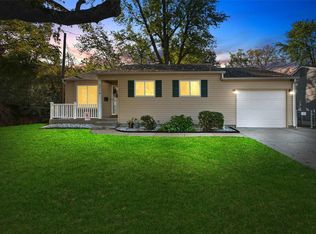2718 Chatham Dr, Maryland Heights, MO