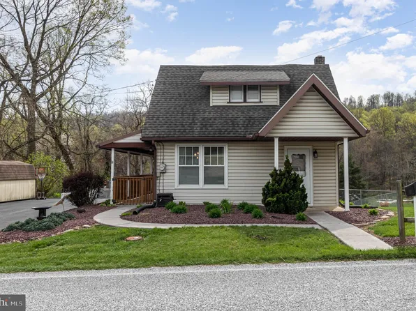 658 Fishing Creek Rd, New Cumberland, PA 17070