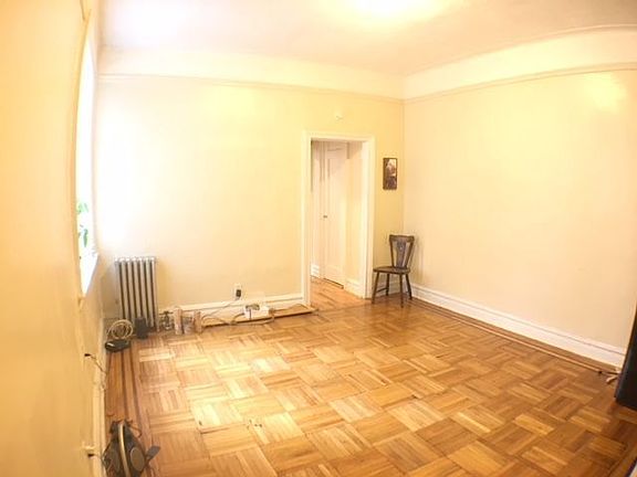 5th image of 179 Linden Blvd APT 1f