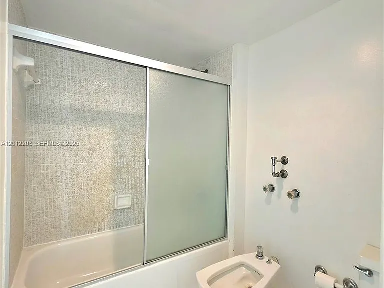 290 174th St #1517 — Photo 34