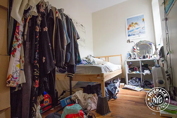 Rented by MySpaceNYC | media 7