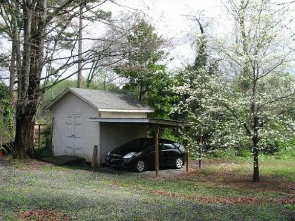 2nd image of 1119 S Woodleigh Cir