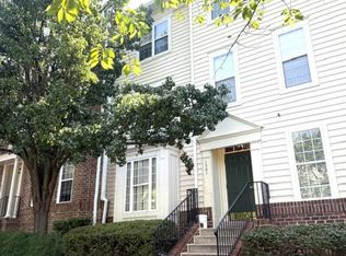 1581 Leeds Castle Dr APT 101, Vienna, VA 22182