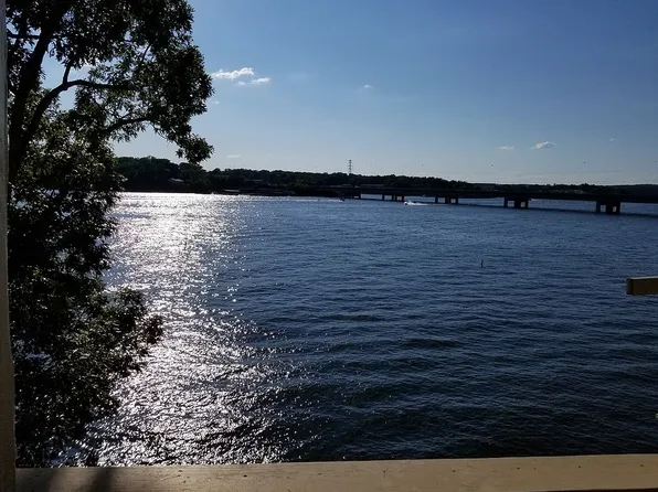 875 Parkside Pl Unit C303, Osage Beach, MO 65065