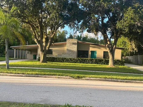 336 CHAMBERLAIN Boulevard, Fort Pierce, FL 34946