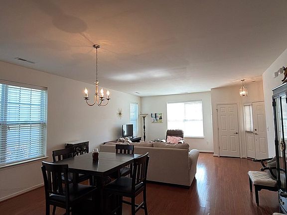 3rd image of 15128 Wildflower Way