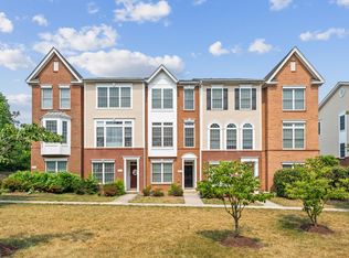 25115 Neptune Ter, Chantilly, VA 20152