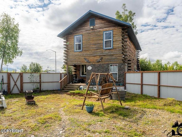 Listing photo 5