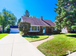 107 Center Ave, Wheeling, IL 60090