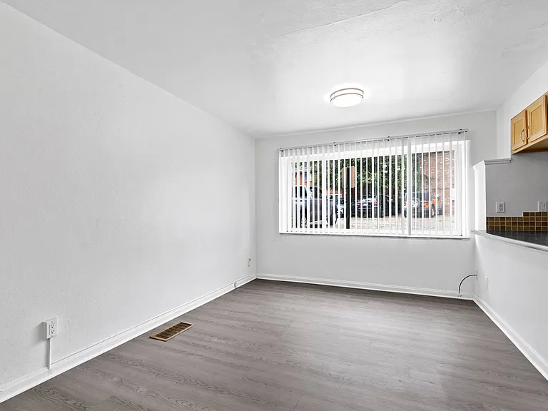 Cascade Apartments — Photo 14