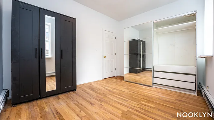 Rented by Nooklyn NYC LLC | media 8