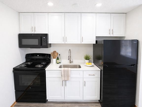2nd image of 2502 S 11th St #7