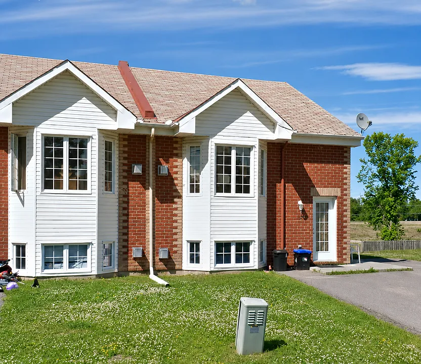 432 Yves St