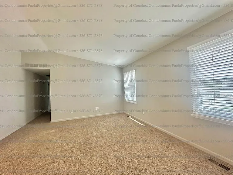 31657 Couchez St — Photo 7