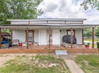 102 E Charles St, Doniphan, MO 63935