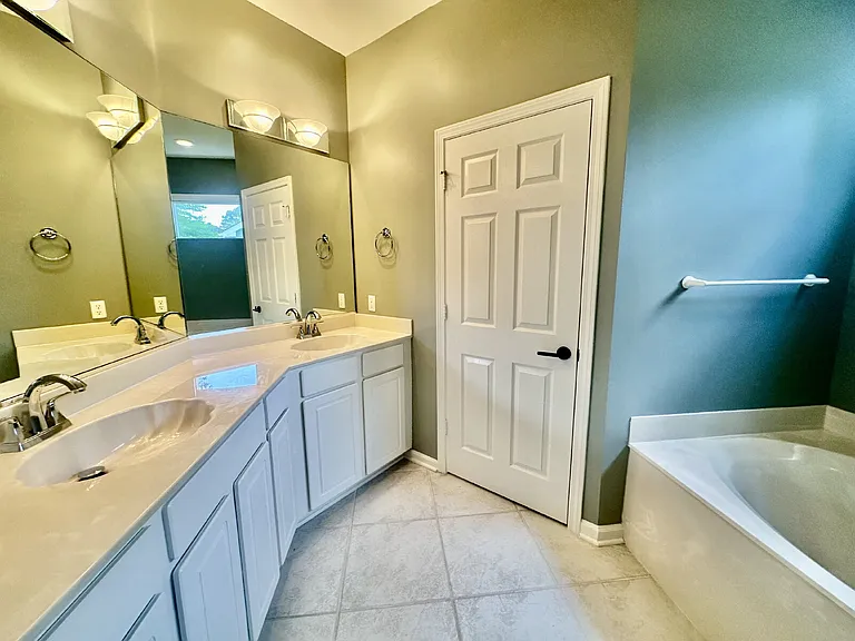 30 Raymond Rd — Photo 21