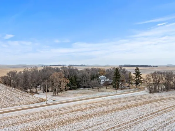 1700 210th Ave, Currie, MN 56123