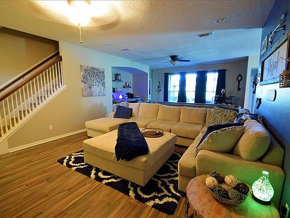 5th image of 251 Mahogany Bay Dr