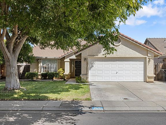 2nd image of 2621 Amadeus Dr