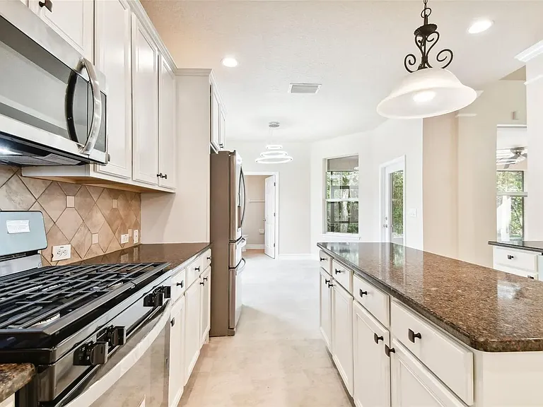 16143 Colchester Palms Dr — Photo 17